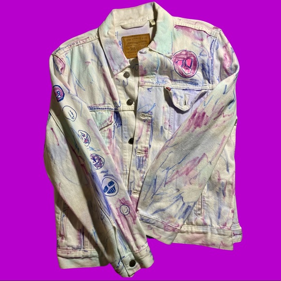 Levi’s® X Tony Tafuro + Kevin Emerson Vintage Fit Trucker Jacket
MEDIUM